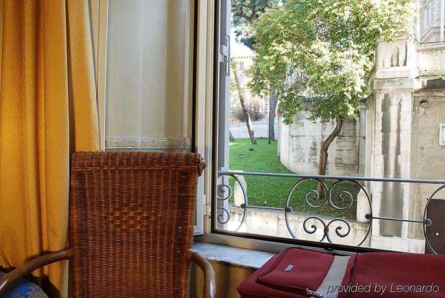 Hotel Picasso ローマ 部屋 写真