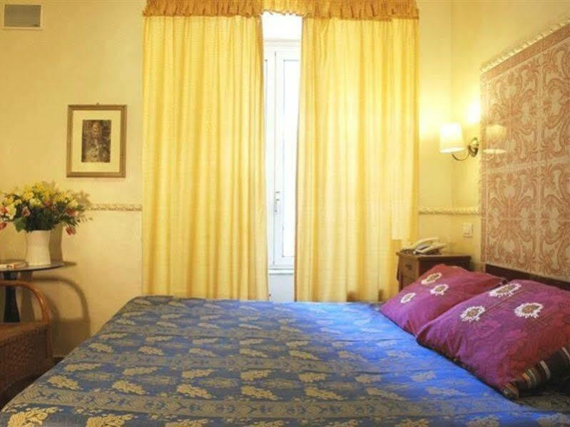 Hotel Picasso ローマ エクステリア 写真